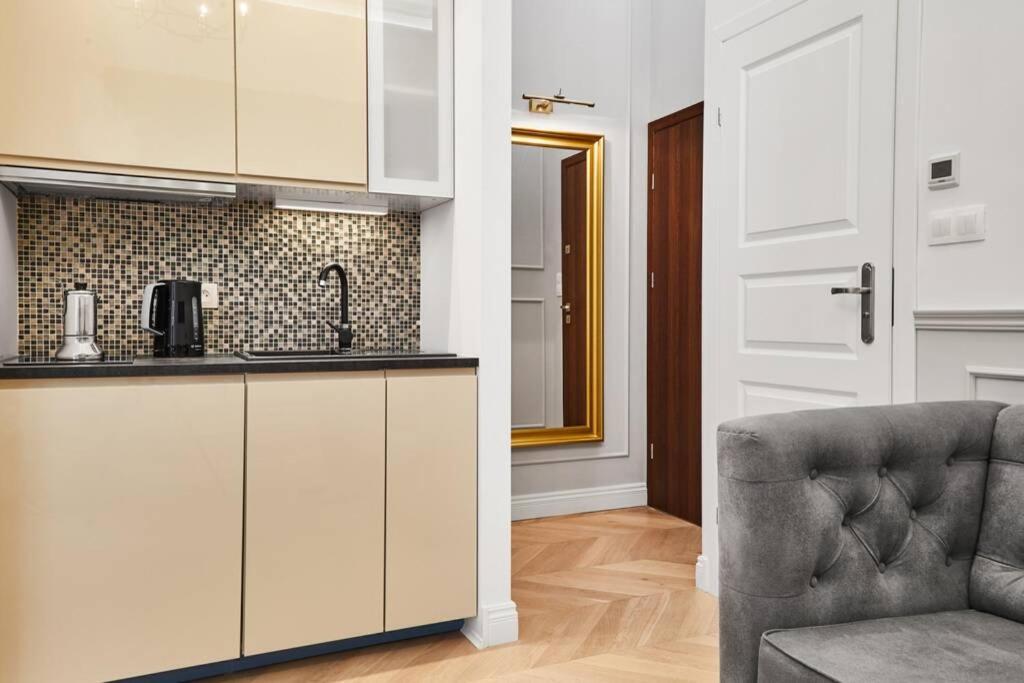 HOUSEHOST Apartment I: Studencka Street Kraków Exteriör bild